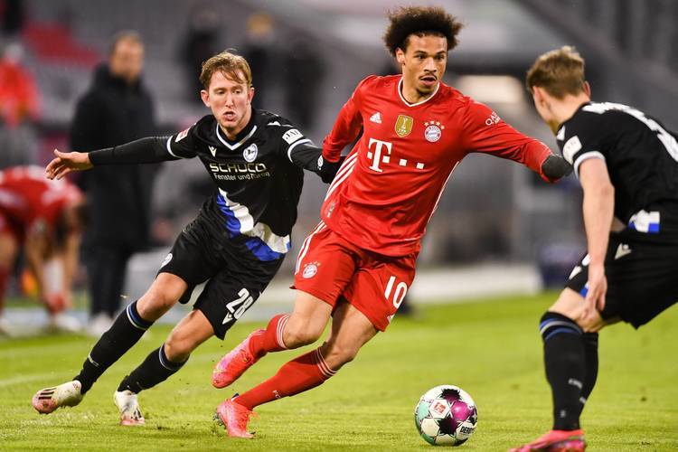 本菲卡主场死磕那不勒斯，穆氏防守能否终结意甲豪门？